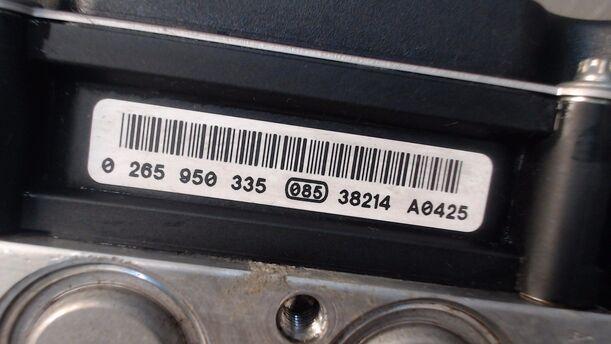 Foto: HAUPTBREMSAGGREGAT ABS eines Renault Megane 1.6 GL