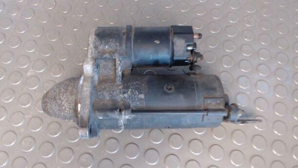 Foto: ANLASSER / STARTER eines BMW 520i 24V
