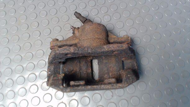 Foto: BREMSSATTEL VORN LINKS eines Ford Mondeo 2.0 Turnier TDCi GL