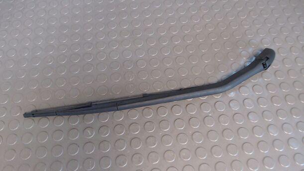 Foto: SCHEIBENWISCHERARM HINTEN eines Fiat Punto 1.2 8V GL