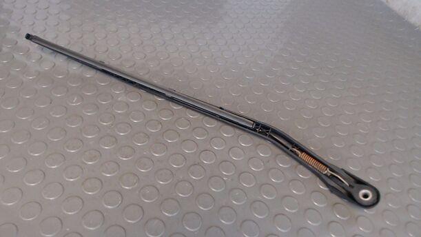 Foto: SCHEIBENWISCHERARM HINTEN eines Fiat Punto 1.2 8V GL