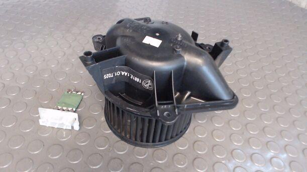 Foto: HEIZUNGSGEBLÄSE eines Fiat Punto 1.2 8V GL