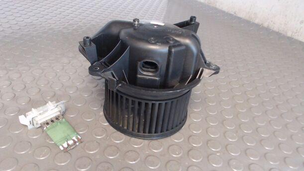 Foto: HEIZUNGSGEBLÄSE eines Fiat Punto 1.2 8V GL