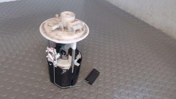 Foto: KRAFTSTOFFPUMPE eines Fiat Punto 1.2 8V GL