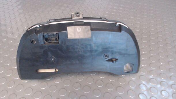 Foto: TACHOEINHEIT eines Fiat Punto 1.2 8V GL
