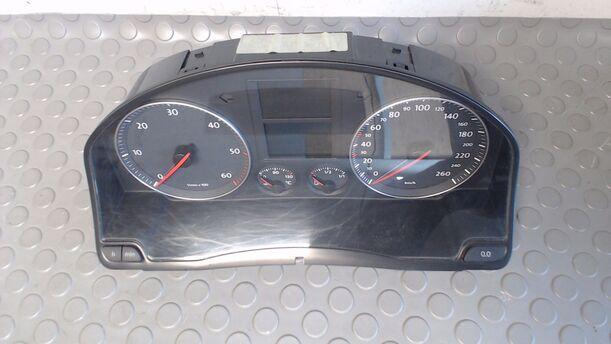 Foto: TACHOEINHEIT eines VW Golf 2.0 SDI 7DC 2H2