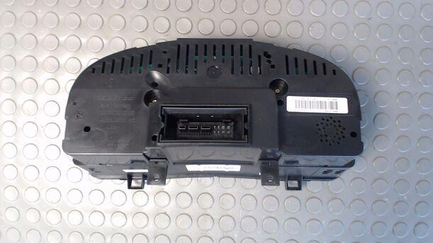 Foto: TACHOEINHEIT eines VW Golf 2.0 SDI 7DC 2H2
