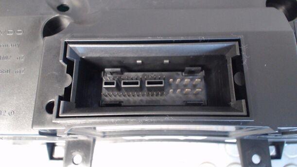 Foto: TACHOEINHEIT eines VW Golf 2.0 SDI 7DC 2H2