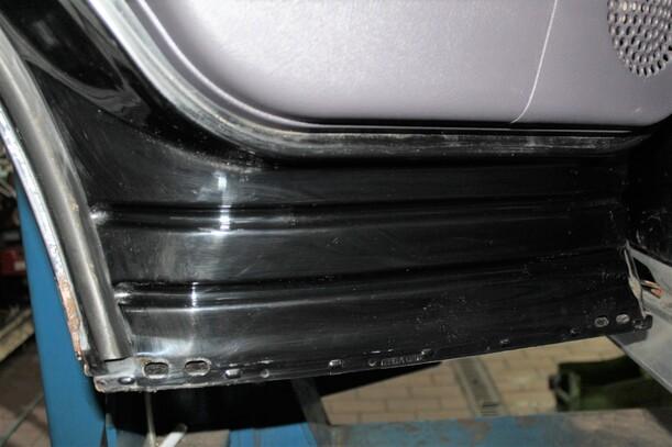 Foto: TÜR HINTEN LINKS eines Mercedes-Benz A 140 L