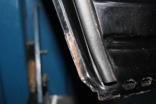 Foto: TÜR HINTEN LINKS eines Mercedes-Benz A 140 L