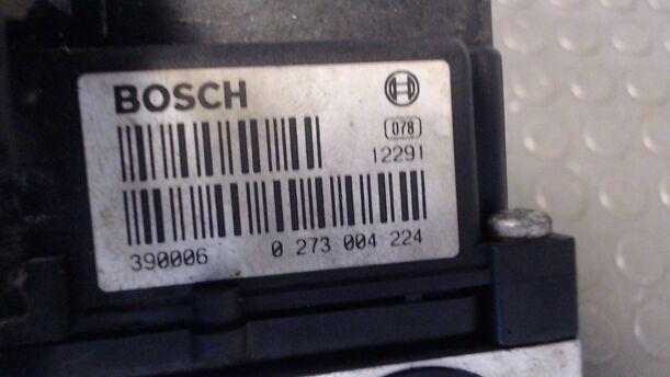 Foto: HAUPTBREMSAGGREGAT ABS eines Volvo V40 1.9 D Edition