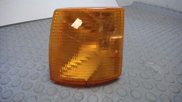 Foto: BLINKER / BLINKLEUCHTE LINKS eines VW Caravelle T4 TD 7DC 2H2