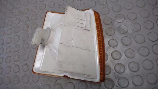 Foto: BLINKER / BLINKLEUCHTE LINKS eines VW Caravelle T4 TD 7DC 2H2