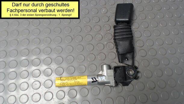 Foto: GURTSTRAFFER VORN RECHTS eines Opel Sintra 2.2 16V LX