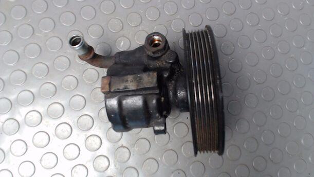 Foto: PUMPE SERVOLENKUNG eines Opel Sintra 2.2 16V LX