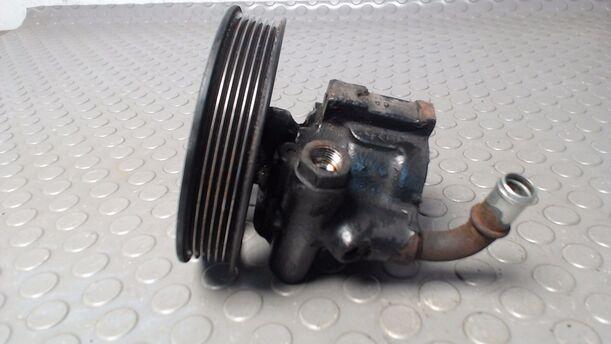 Foto: PUMPE SERVOLENKUNG eines Opel Sintra 2.2 16V LX