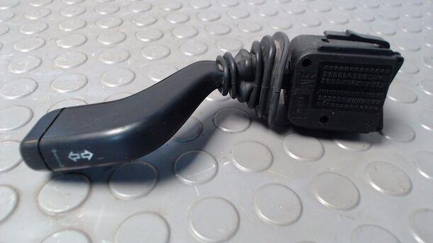 Foto: BLINKERSCHALTER/KOMBISCHALTER eines Opel Sintra 2.2 16V LX