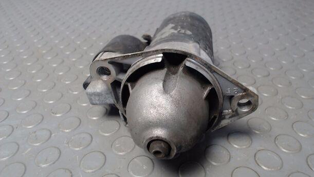 Foto: ANLASSER / STARTER BOSCH eines Opel Sintra 2.2 16V LX