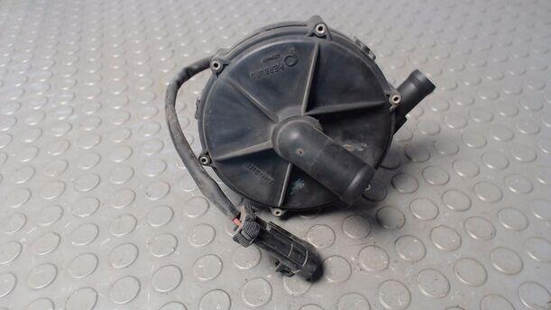 Foto: SEKUNDÄRPUMPE/LUFTPUMPE eines Opel Sintra 2.2 16V LX