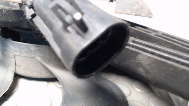 Foto: ZUSATZLÜFTER/LÜFER LINKS eines Opel Sintra 2.2 16V LX