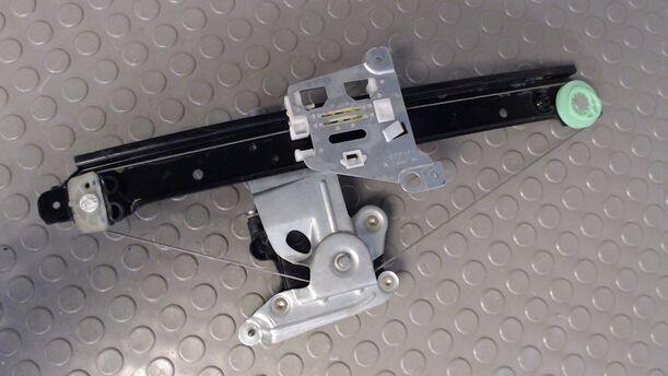 Foto: FENSTERHEBER ELEKTRISCH HINTEN LINKS eines Volvo V70 2.4 D