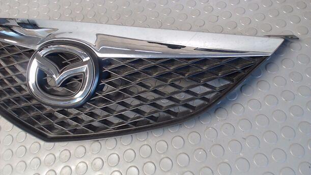 Foto: KÜHLERGRILL eines Mazda 6 Sport 2.0