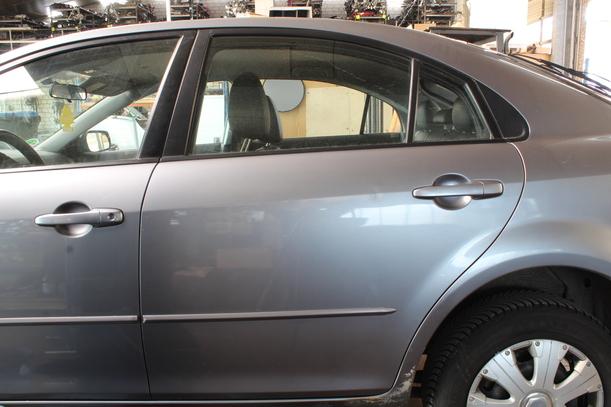 Foto: TÜR HINTEN LINKS eines Mazda 6 Sport 2.0 CL