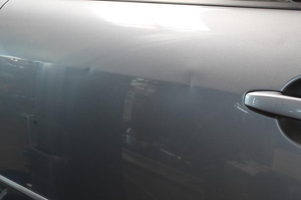 Foto: TÜR HINTEN LINKS eines Mazda 6 Sport 2.0 CL