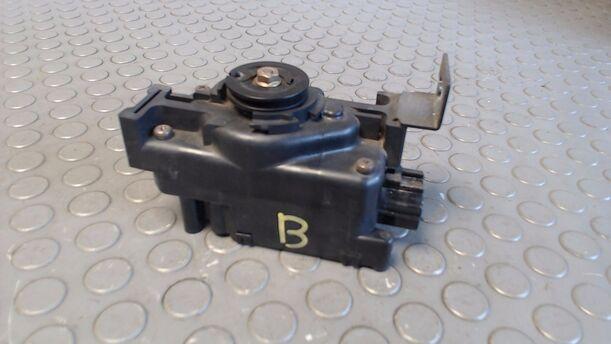 Foto: STELLMOTOR TEMPOMAT eines Mazda 6 Sport 2.0