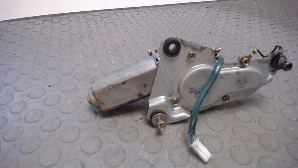 Foto: HECKWISCHERMOTOR eines Mazda 323 F 1.5