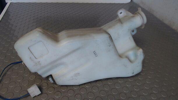 Foto: SCHEIBENWASCHBEHÄLTER eines Mazda MX-3 V6 24V