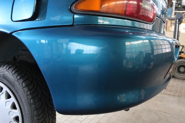 Foto: STOßSTANGE HINTEN eines Mazda MX-3 V6 24V CL