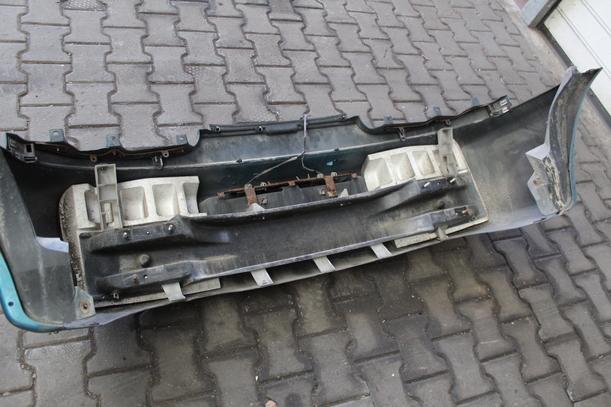 Foto: STOßSTANGE HINTEN eines Mazda MX-3 V6 24V CL