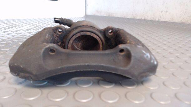 Foto: BREMSSATTEL VORN RECHTS eines Mazda MX-3 V6 24V CL