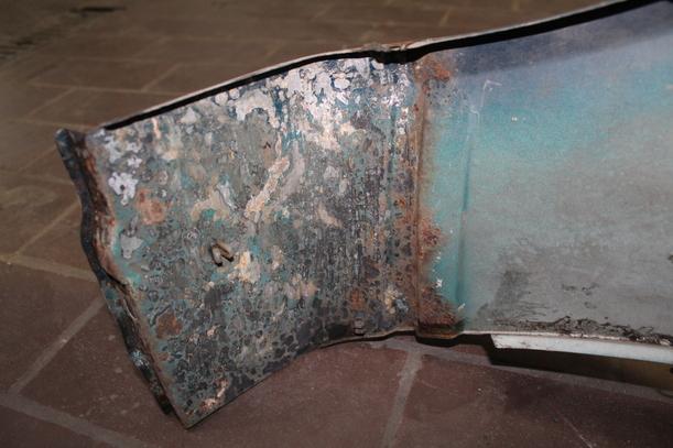 Foto: KOFLÜGEL VORN RECHTS eines Volvo 460 2.0i