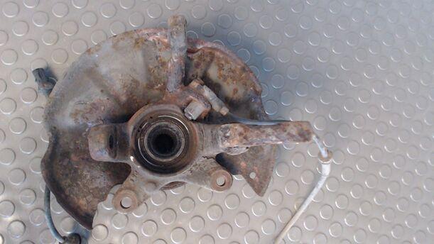 Foto: ACHSSCHENKEL VORN LINKS eines Volvo 460 2.0i