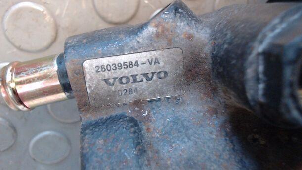 Foto: SERVOPUMPE eines Volvo 460 2.0i