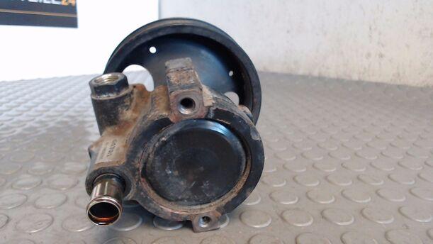 Foto: SERVOPUMPE eines Volvo 460 2.0i