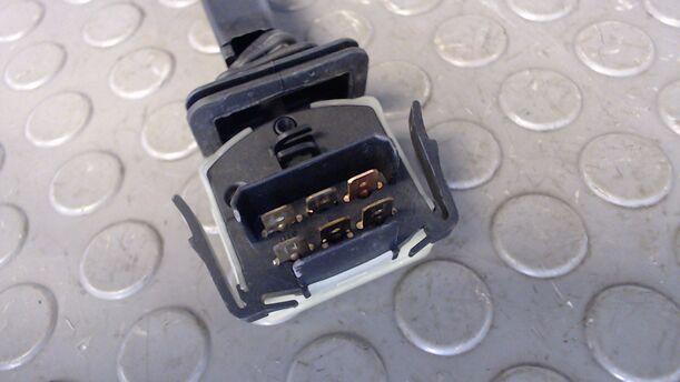 Foto: WISCHERSCHALTER eines Volvo 460 2.0i