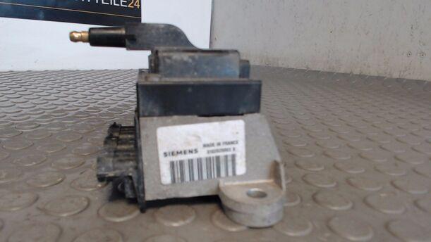 Foto: ZÜNDSPULE eines Volvo 460 2.0i
