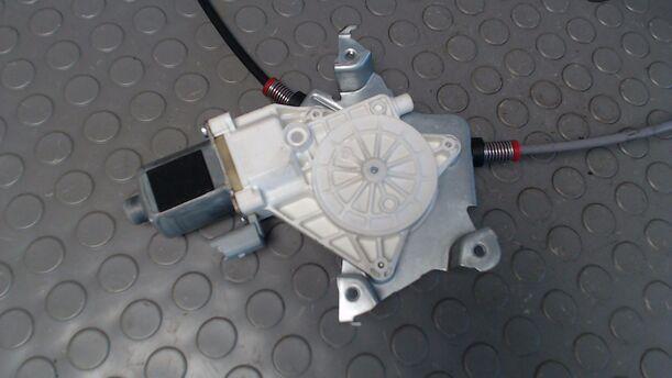 Foto: FENSTERHEBER ELEKTRISCH RECHTS (2/3-TÜRER) eines Nissan Micra 1.2