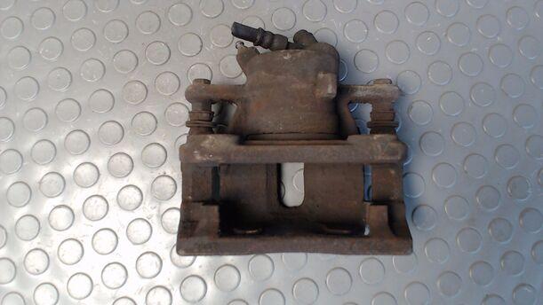 Foto: BREMSSATTEL VORN LINKS eines Nissan Micra 1.2