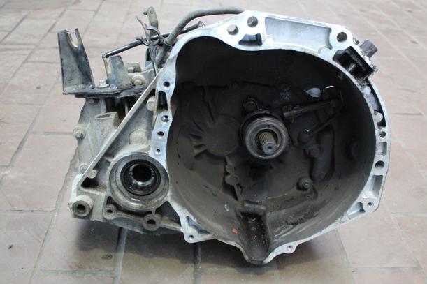 Foto: SCHALTGETRIEBE CEJHQCG eines Nissan Micra 1.2