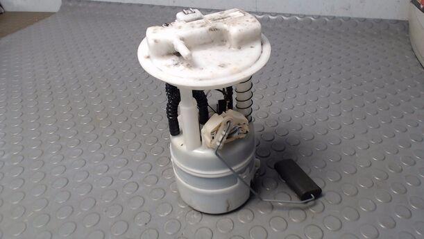 Foto: KRAFTSTOFFPUMPE eines Nissan Micra 1.2