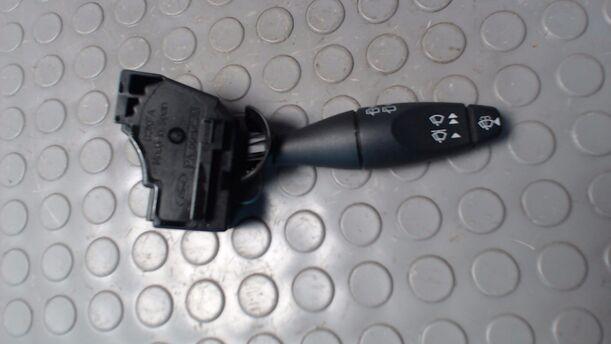 Foto: SCHEIBENWISCHERSCHALTER eines Ford Transit Connect (Kurz) CC