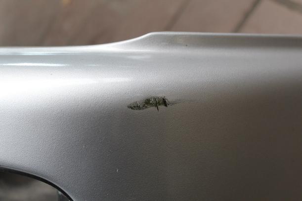 Foto: STOßSTANGE VORN eines Daihatsu Cuore