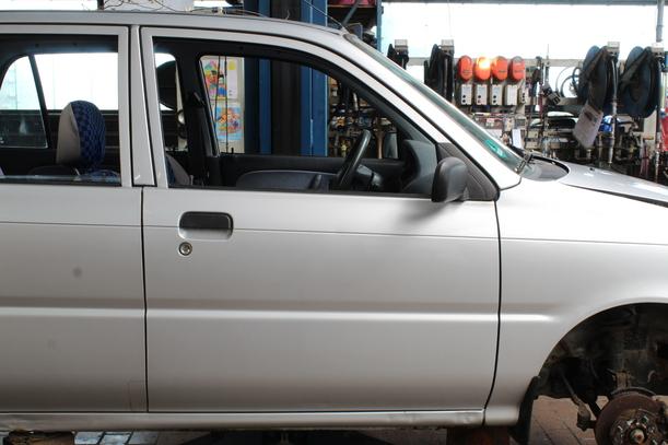 Foto: TÜR VORN RECHTS (4/5-Türer) eines Daihatsu Cuore