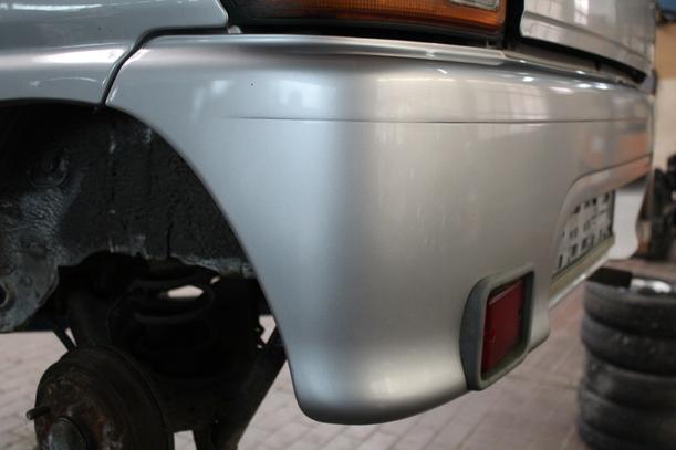 Foto: STOßSTANGE HINTEN eines Daihatsu Cuore