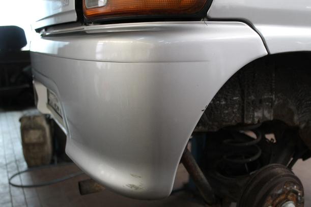 Foto: STOßSTANGE HINTEN eines Daihatsu Cuore