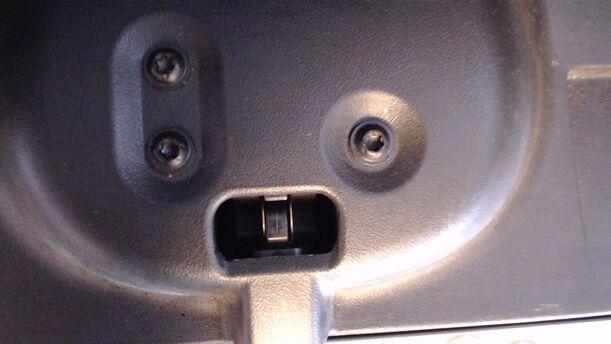Foto: HANDSCHUHFACH eines Ford Fiesta 1.3
